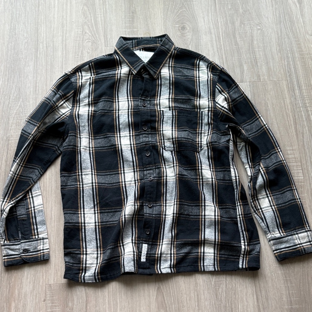 Hollister Black and White Plaid Button-Down Shirt